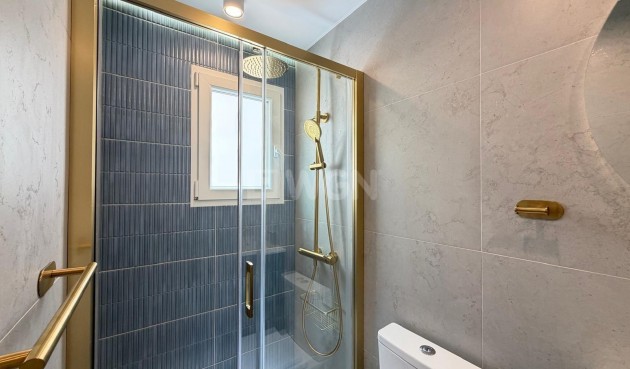 Reventa - Apartamento / piso - Torrevieja