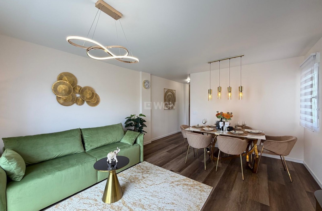 Reventa - Apartamento / piso - Torrevieja