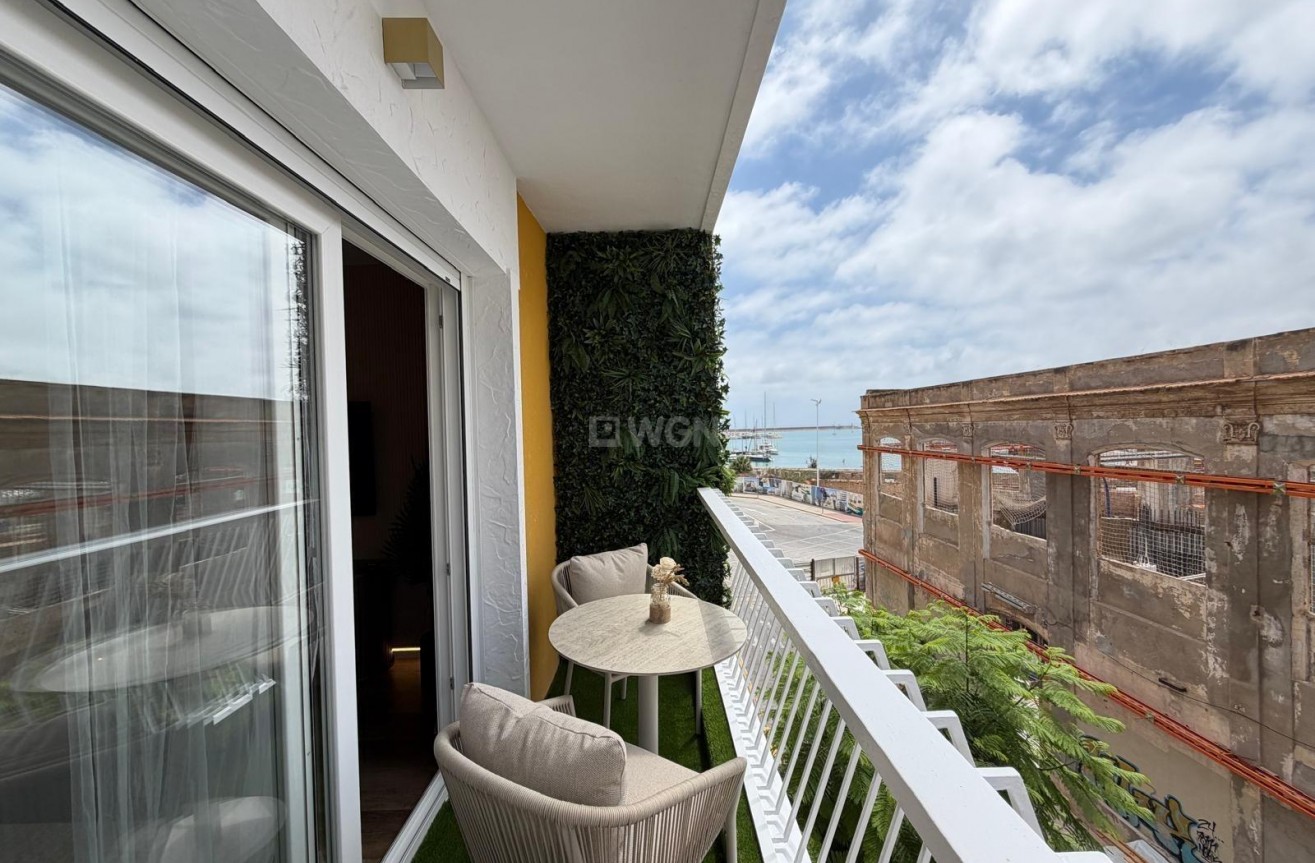 Reventa - Apartamento / piso - Torrevieja