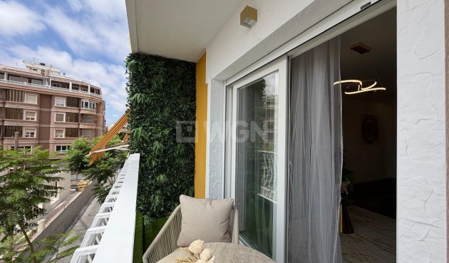 Reventa - Apartamento / piso - Torrevieja