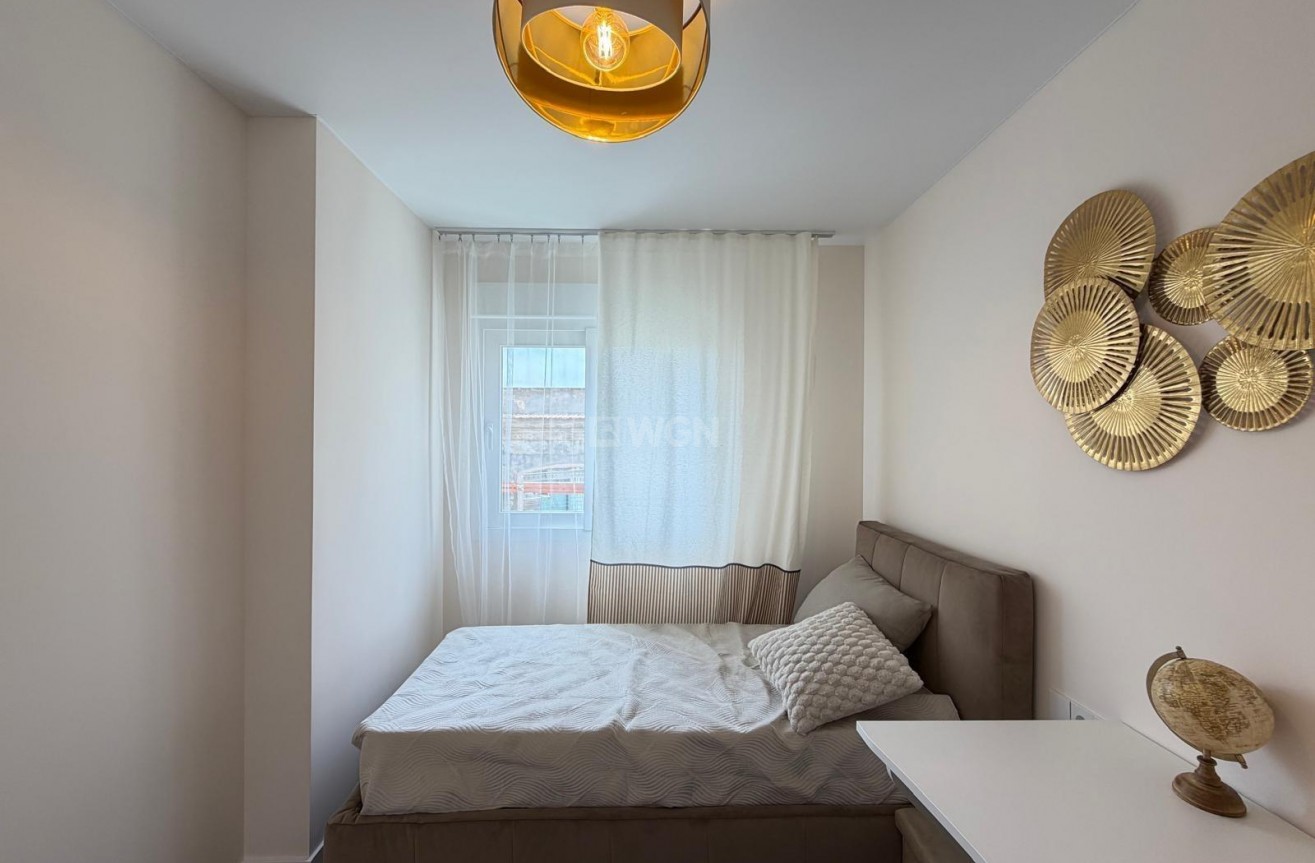 Reventa - Apartamento / piso - Torrevieja