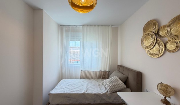 Reventa - Apartamento / piso - Torrevieja