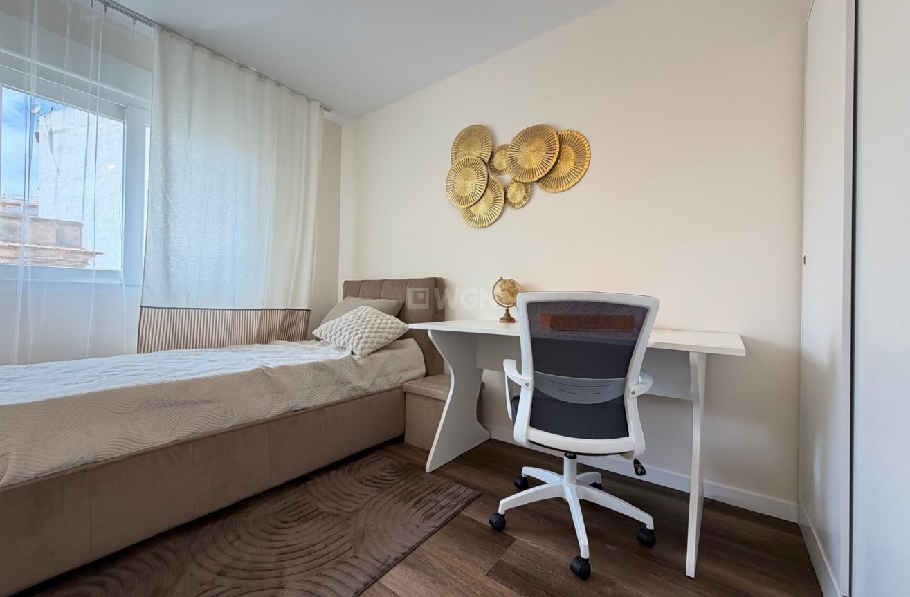 Reventa - Apartamento / piso - Torrevieja