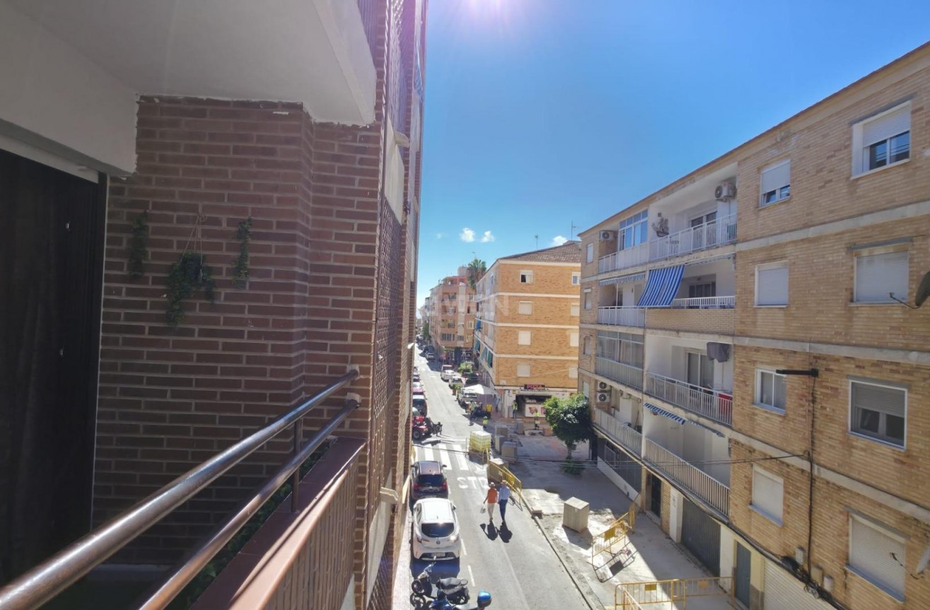 Wiederverkauf - Wohnung - Torrevieja - Playa del Cura