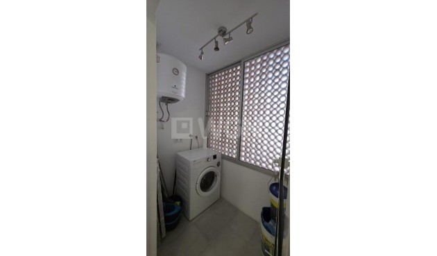 Wiederverkauf - Wohnung - Torrevieja - Playa del Cura