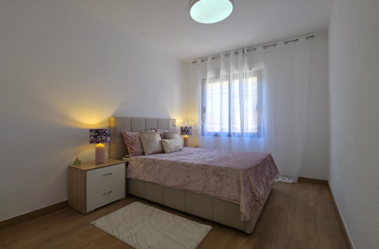 Wiederverkauf - Wohnung - Torrevieja - Playa del Cura