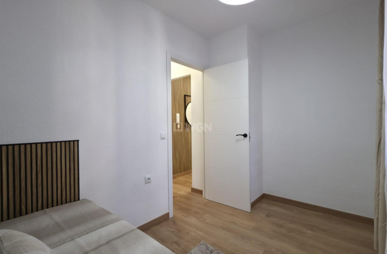 Wiederverkauf - Wohnung - Torrevieja - Playa del Cura