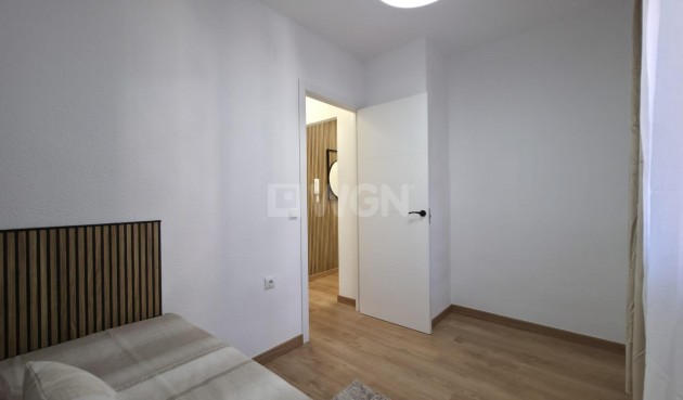 Wiederverkauf - Wohnung - Torrevieja - Playa del Cura