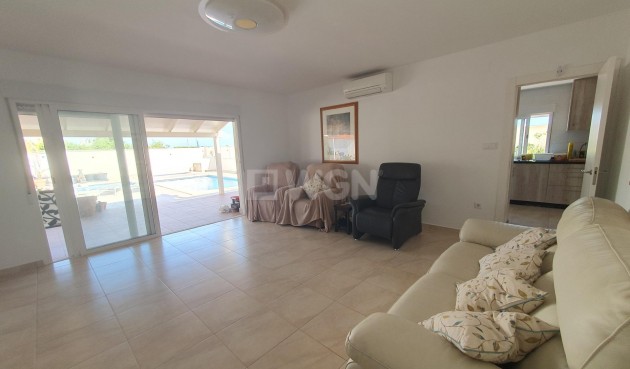 Wiederverkauf - Villa - Dolores - Comunidad Valenciana