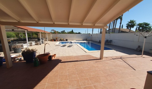 Wiederverkauf - Villa - Dolores - Comunidad Valenciana