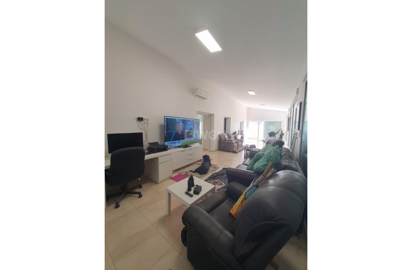 Wiederverkauf - Villa - Dolores - Comunidad Valenciana