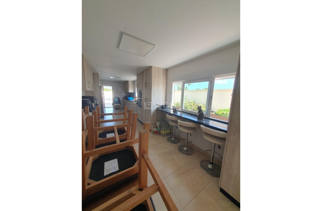 Wiederverkauf - Villa - Dolores - Comunidad Valenciana