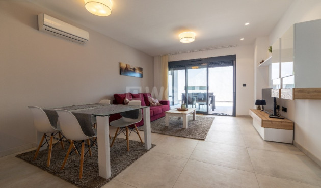 Resale - Apartment / flat - El Raso - Costa Blanca