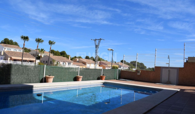 Resale - Bungalow - La Nucía - Costa Blanca