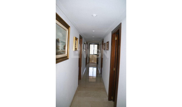 Resale - Apartment / flat - Benidorm - Costa Blanca