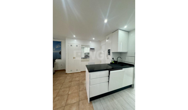 Resale - Apartment / flat - Alicante - Costa Blanca