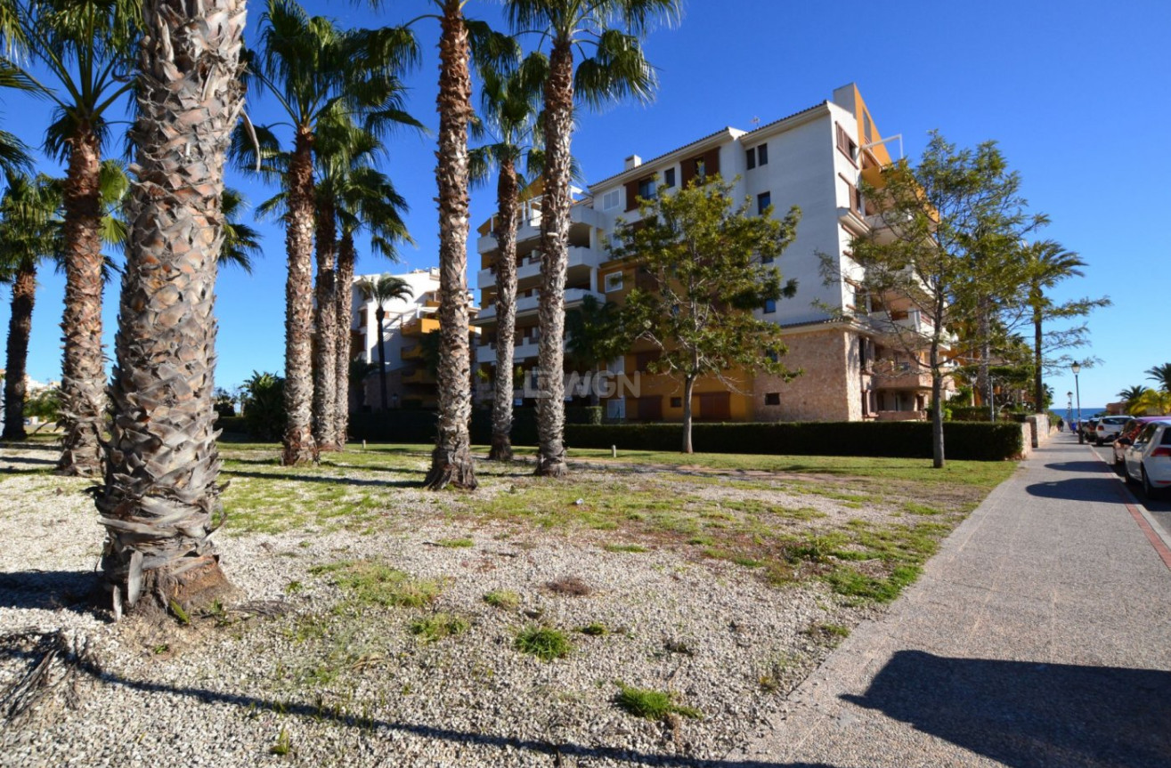 Reventa - Apartamento / piso - Orihuela Costa - Punta Prima