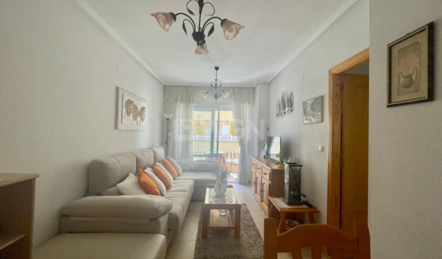 Resale - Apartment / flat - Torrevieja - Centro