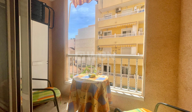 Reventa - Apartamento / piso - Torrevieja - Centro