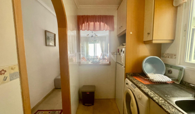 Resale - Apartment / flat - Torrevieja - Centro