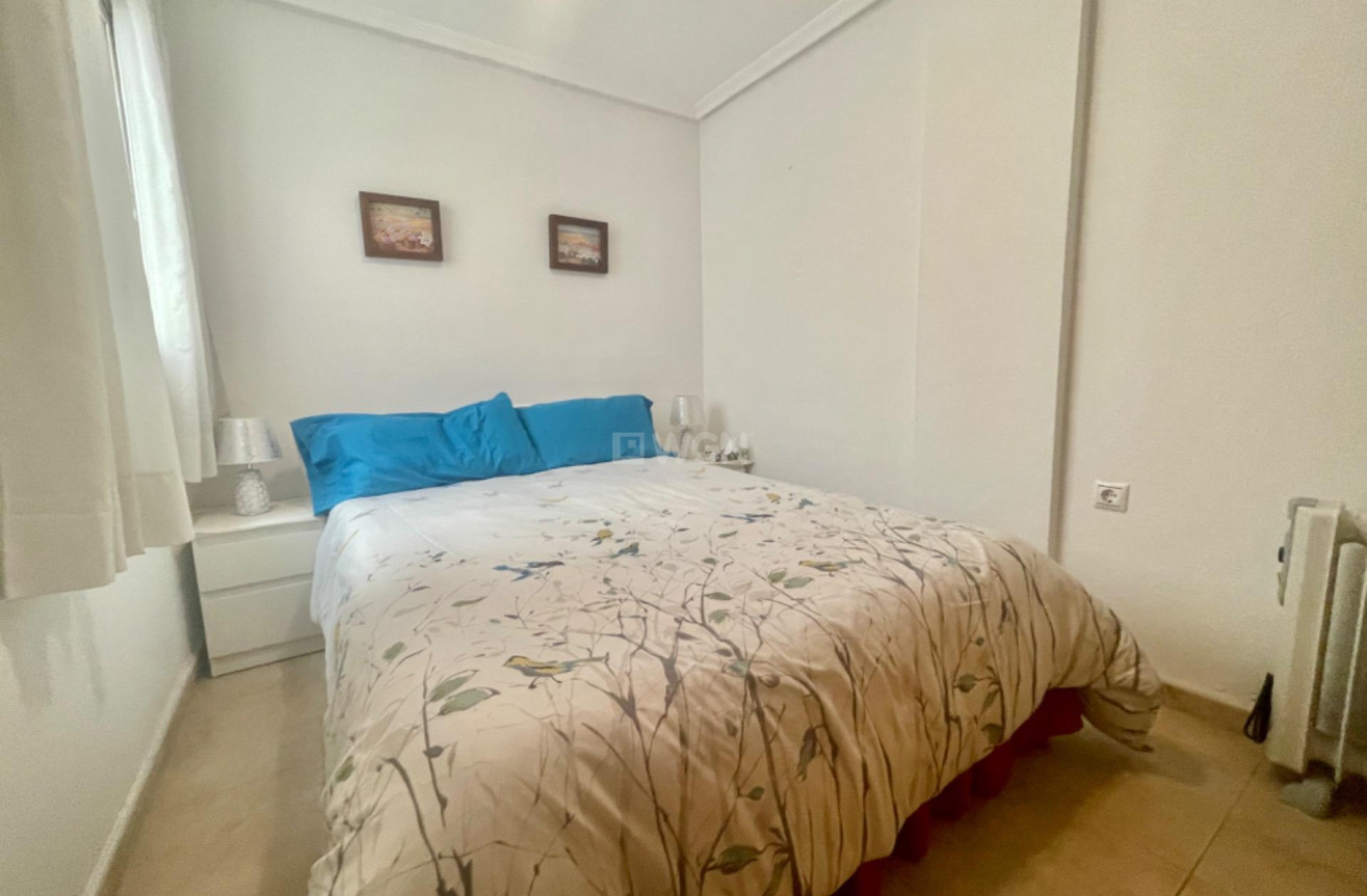 Resale - Apartment / flat - Torrevieja - Centro