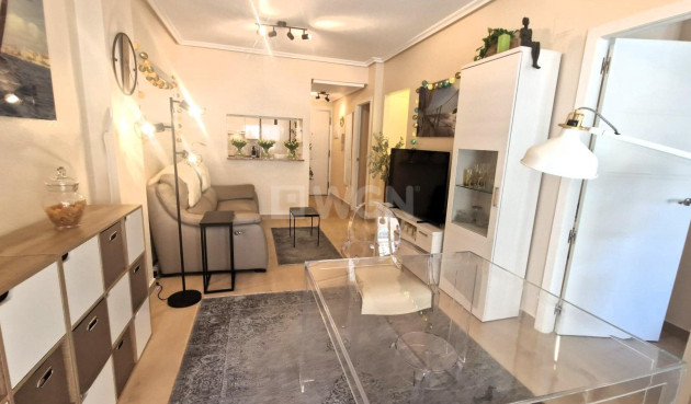 Resale - Apartment / flat - Torrevieja - Torreblanca