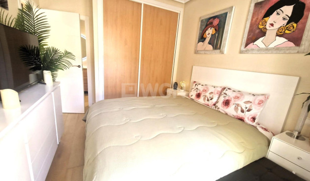 Resale - Apartment / flat - Torrevieja - Torreblanca