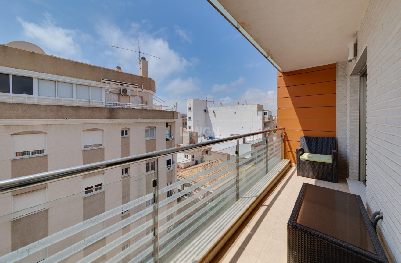 Resale - Apartment / flat - Torrevieja - Centro