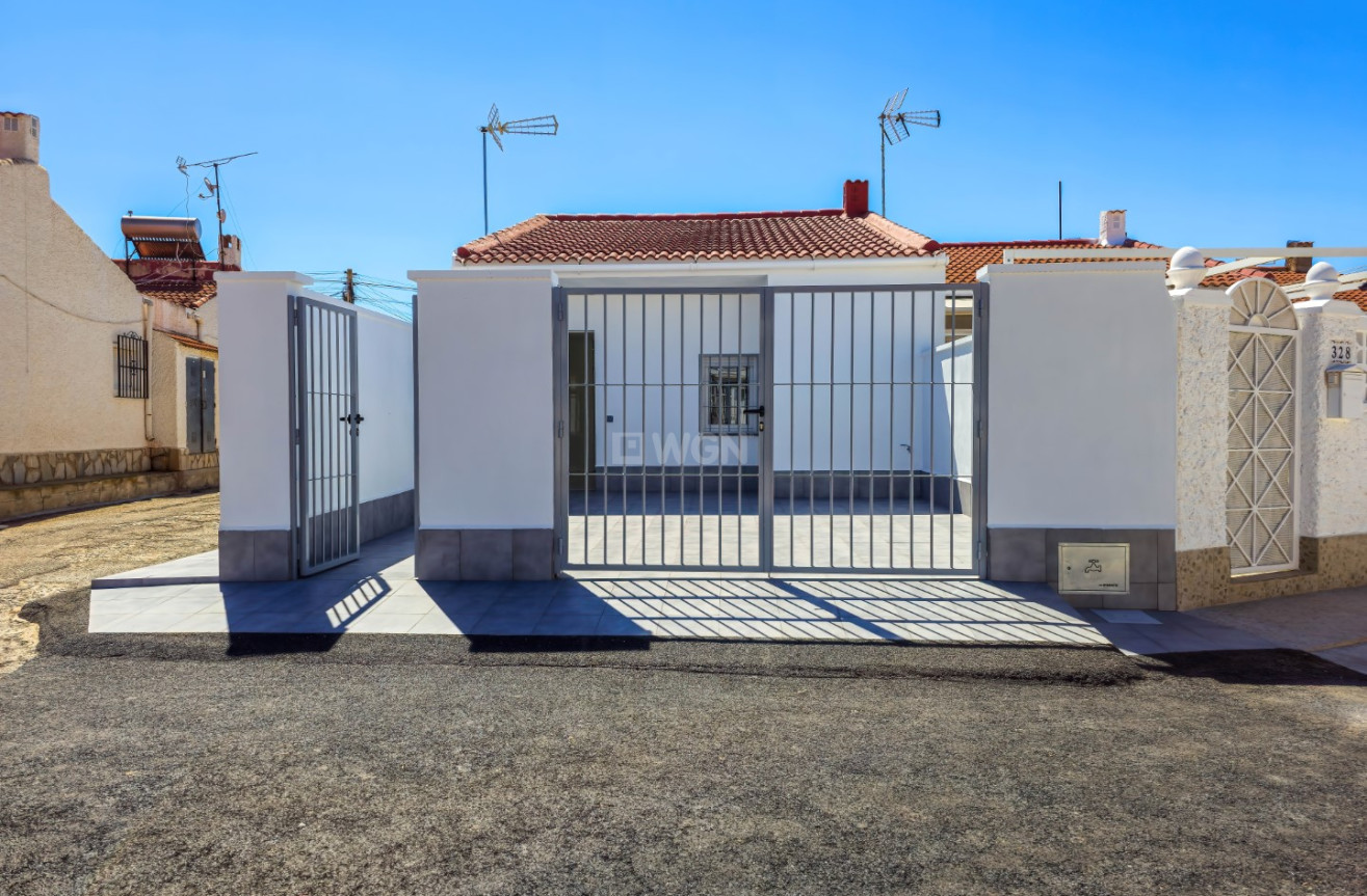 Odsprzedaż - Bungalow - Torrevieja - Costa Blanca