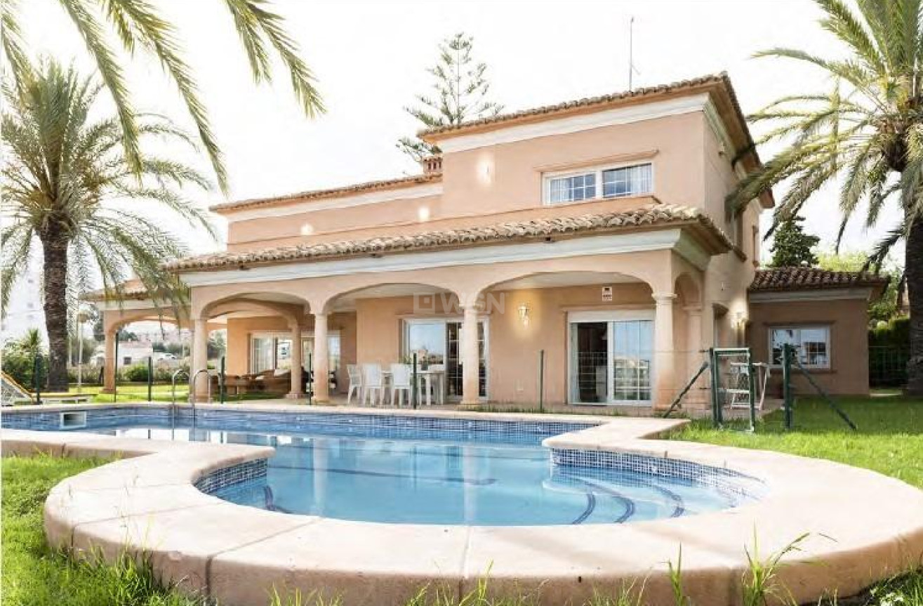 Resale - Villa - Villajoyosa - Playa