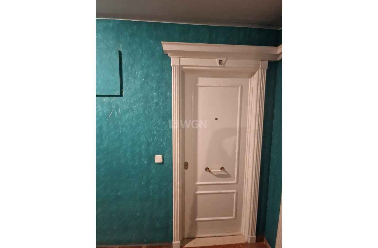 Resale - Apartment / flat - Torrevieja - Paseo Maritimo