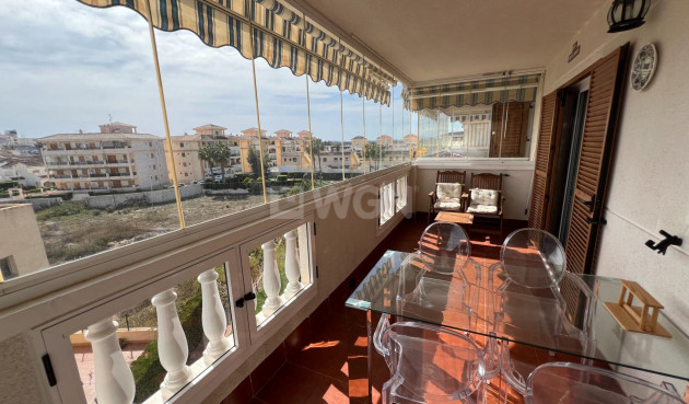 Resale - Apartment / flat - Torrevieja - La Mata