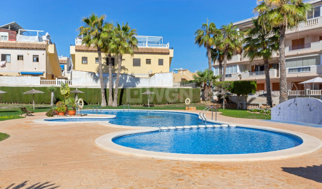 Reventa - Apartamento / piso - Torrevieja - La Mata