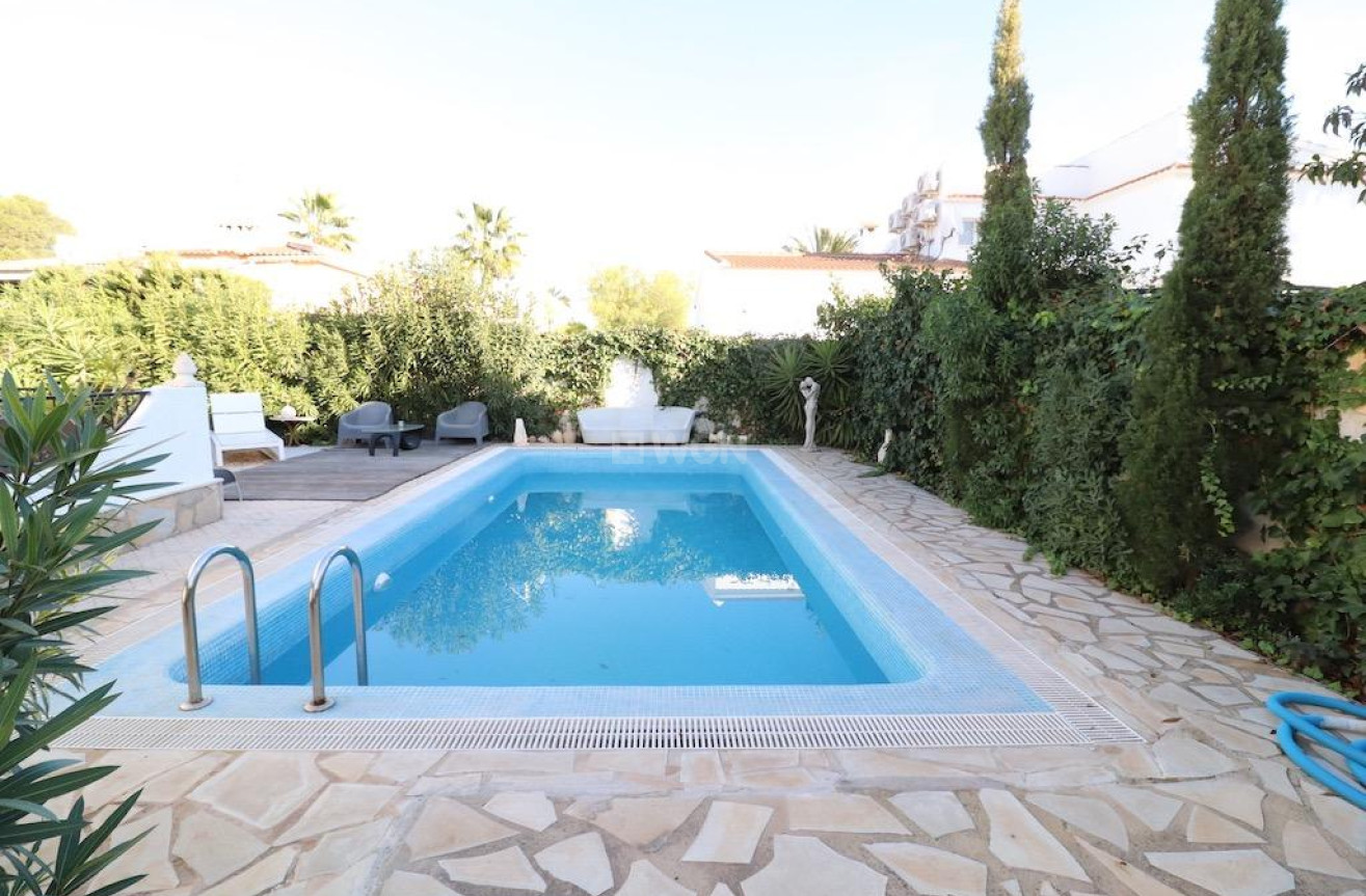 Reventa - Villa - Orihuela Costa - Costa Blanca