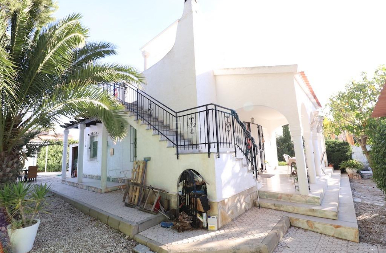 Resale - Villa - Orihuela Costa - Costa Blanca