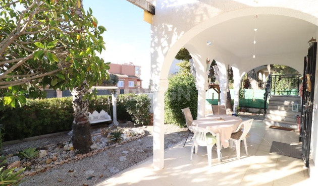 Resale - Villa - Orihuela Costa - Costa Blanca