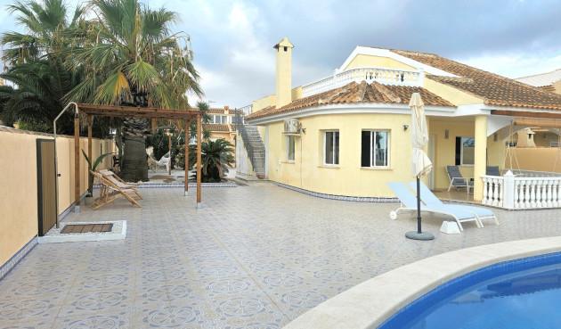 Resale - Villa - Los Urrutias - Costa Calida