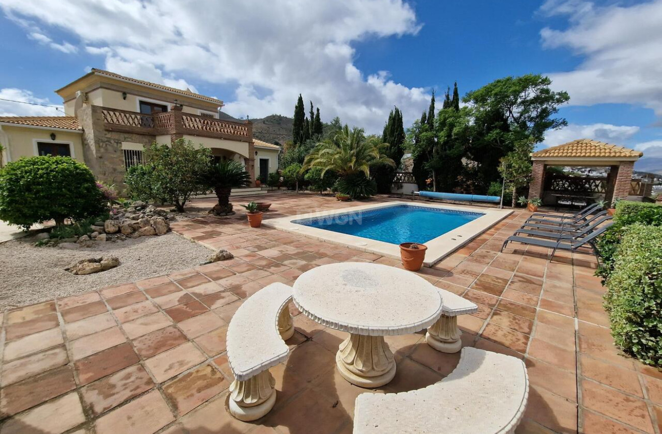 Resale - Villa - Vinuela - Inland