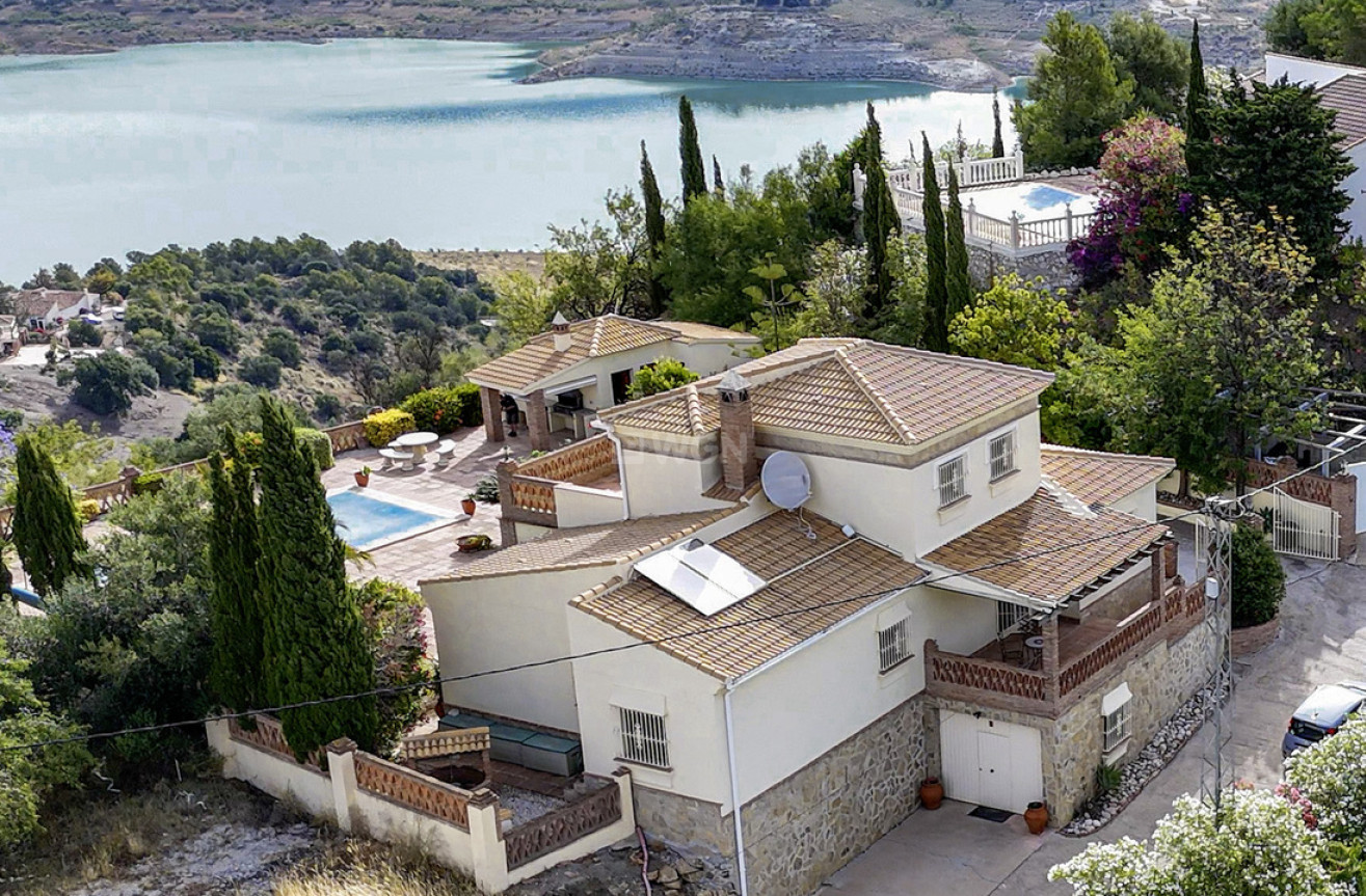 Resale - Villa - Vinuela - Inland