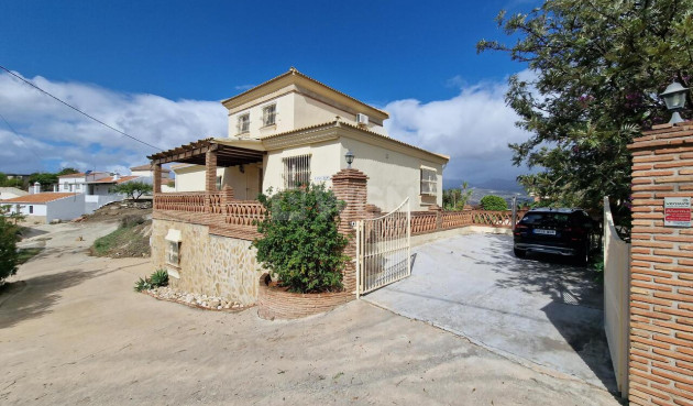 Resale - Villa - Vinuela - Inland