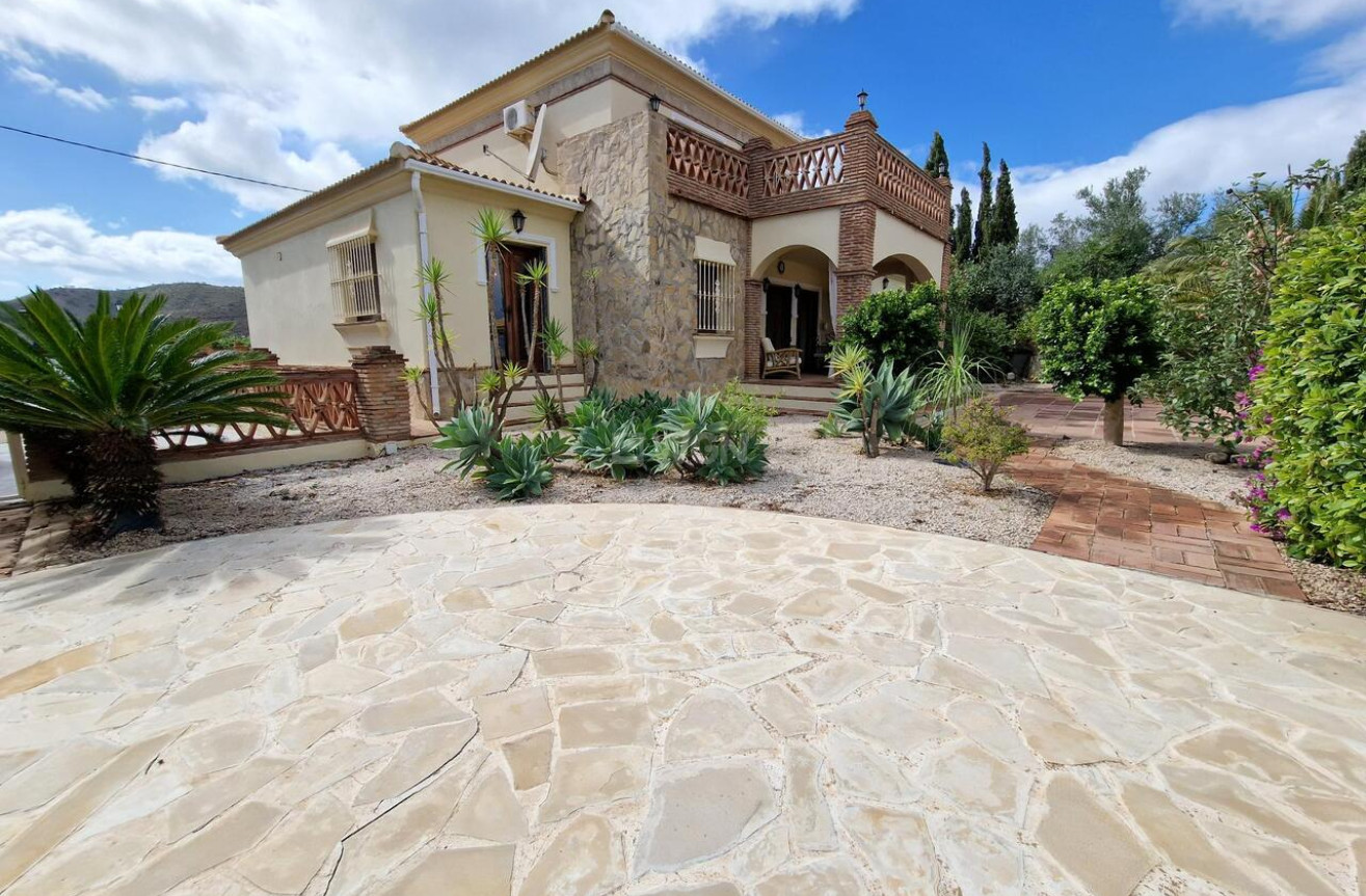 Resale - Villa - Vinuela - Inland