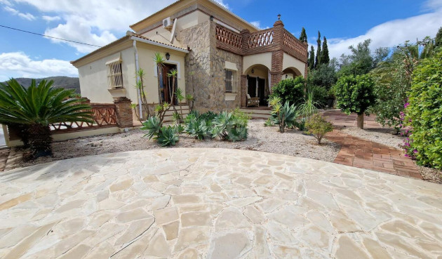 Reventa - Villa - Vinuela - Inland