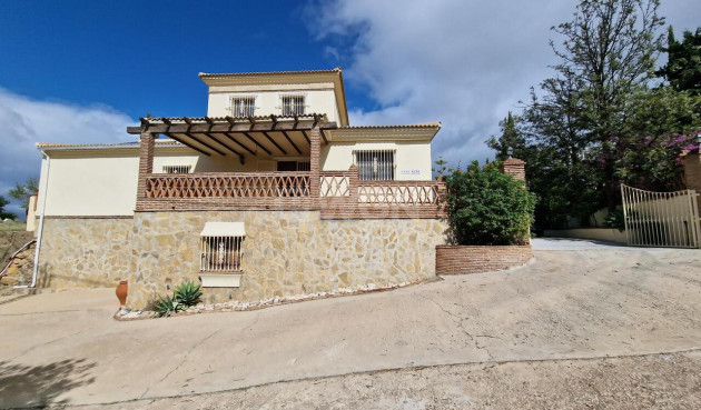 Resale - Villa - Vinuela - Inland