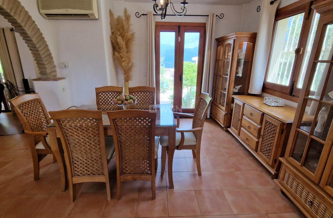 Resale - Villa - Vinuela - Inland