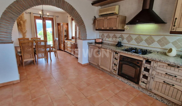 Resale - Villa - Vinuela - Inland