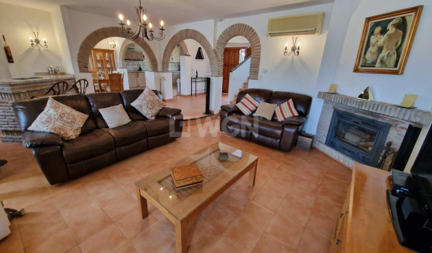 Resale - Villa - Vinuela - Inland