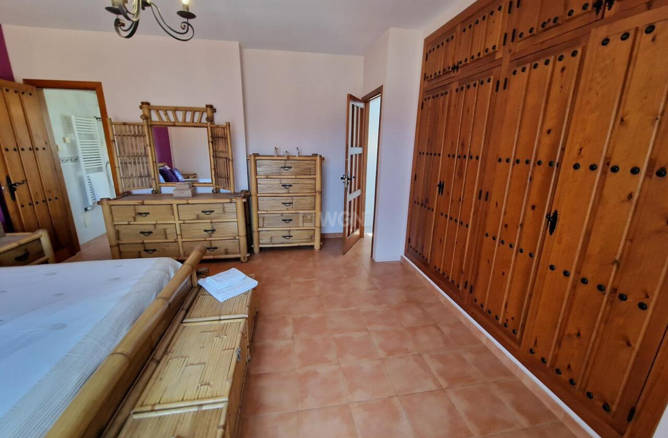 Resale - Villa - Vinuela - Inland