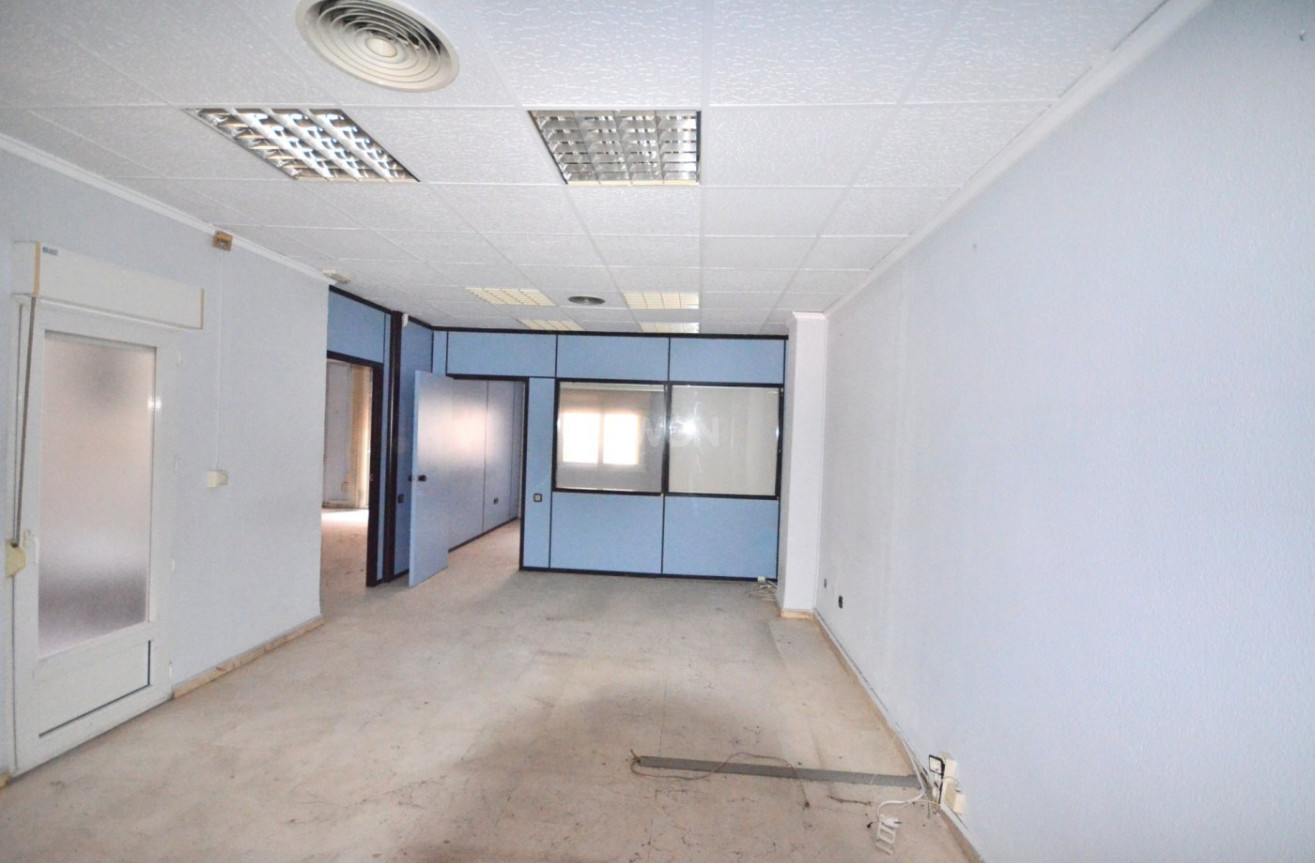 Resale - Apartment / flat - Torrevieja - Centro