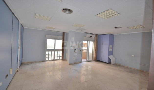 Resale - Apartment / flat - Torrevieja - Centro