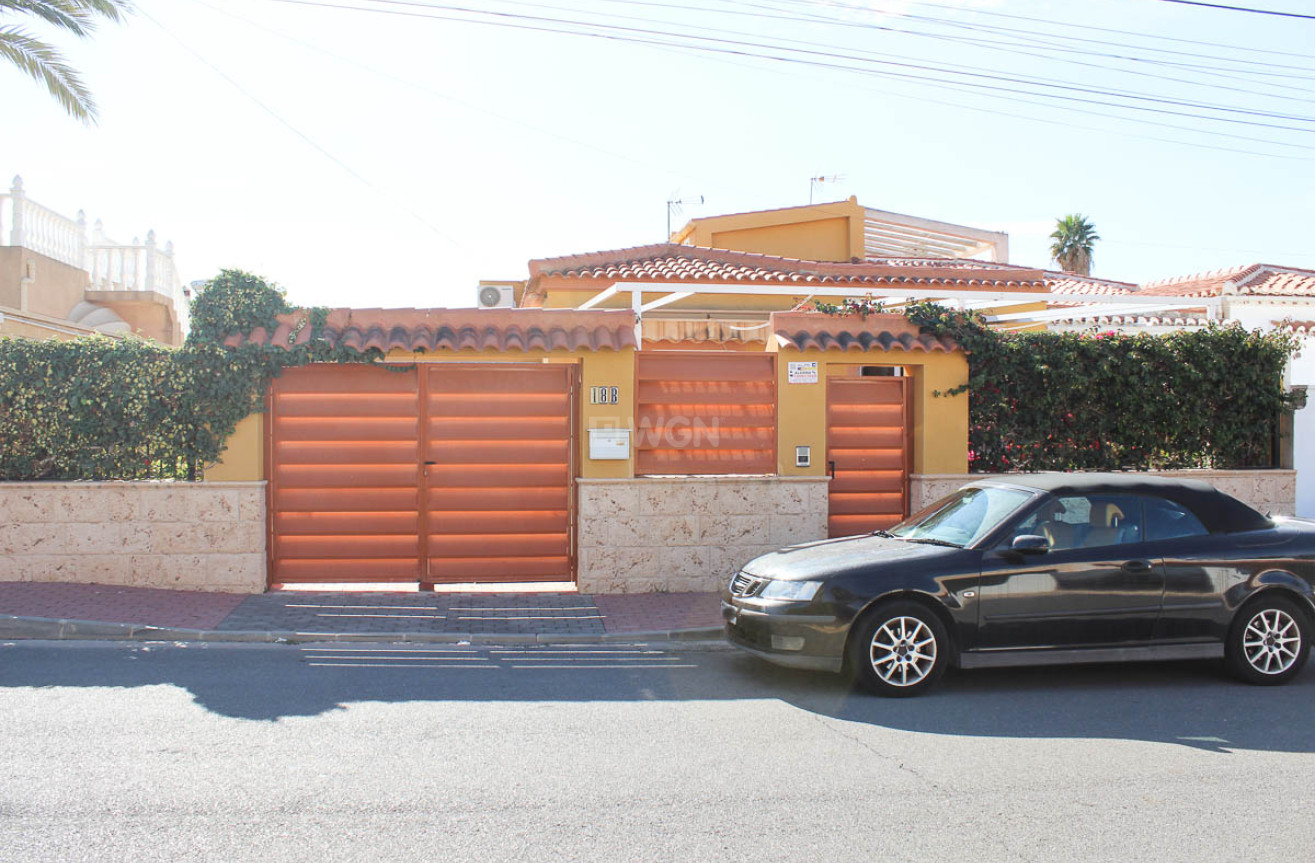 Odsprzedaż - Villa - Torrevieja - Costa Blanca